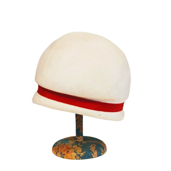 1960s Vintage White Bubble Cloche Hat With A Large Red Poppy Flower Designer - Picture 3 of 6